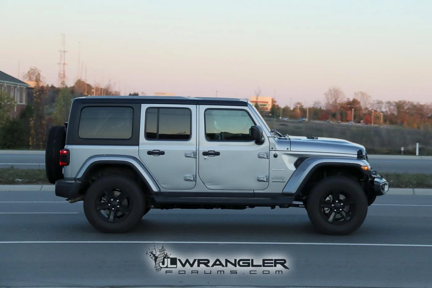 Jeep Wrangler JL Rubicon, Sahara, Sport and Overland JL Wranglers Spotted in Multiple Colors Sahara_Unlimited_Hardtop_004