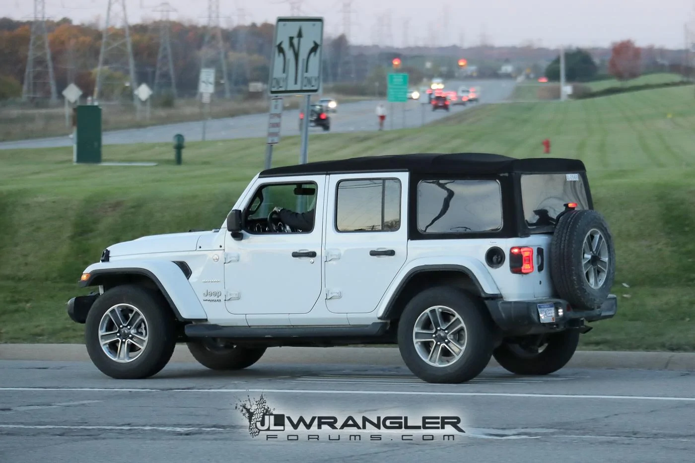 Jeep Wrangler JL Rubicon, Sahara, Sport and Overland JL Wranglers Spotted in Multiple Colors Sahara_Unlimited_Softtop_005
