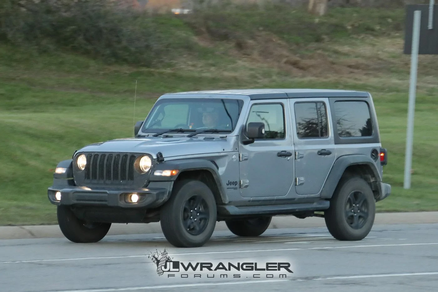 Jeep Wrangler JL Rubicon, Sahara, Sport and Overland JL Wranglers Spotted in Multiple Colors Sport_Unlimited_Hardtop_RHD_002
