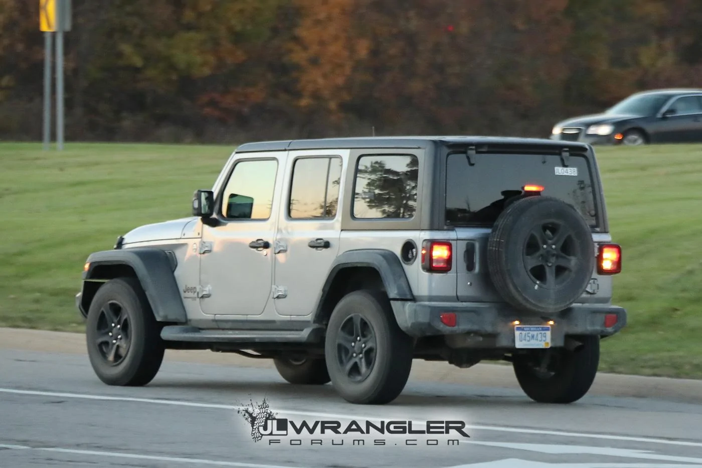 Jeep Wrangler JL Rubicon, Sahara, Sport and Overland JL Wranglers Spotted in Multiple Colors Sport_Unlimited_Hardtop_RHD_006