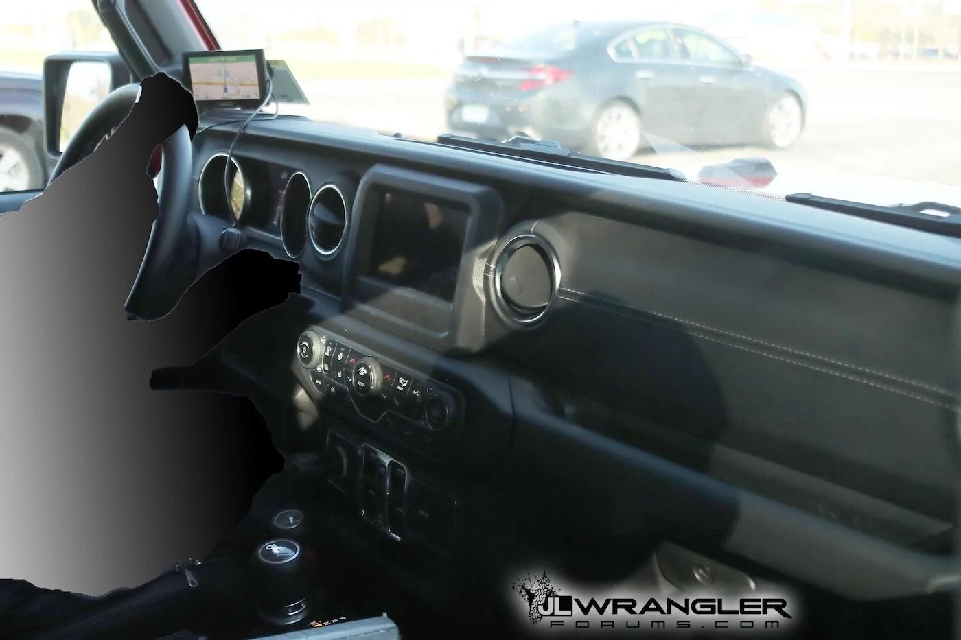 Jeep Wrangler JL Rubicon, Sahara, Sport and Overland JL Wranglers Spotted in Multiple Colors Wrangler_Overland_001