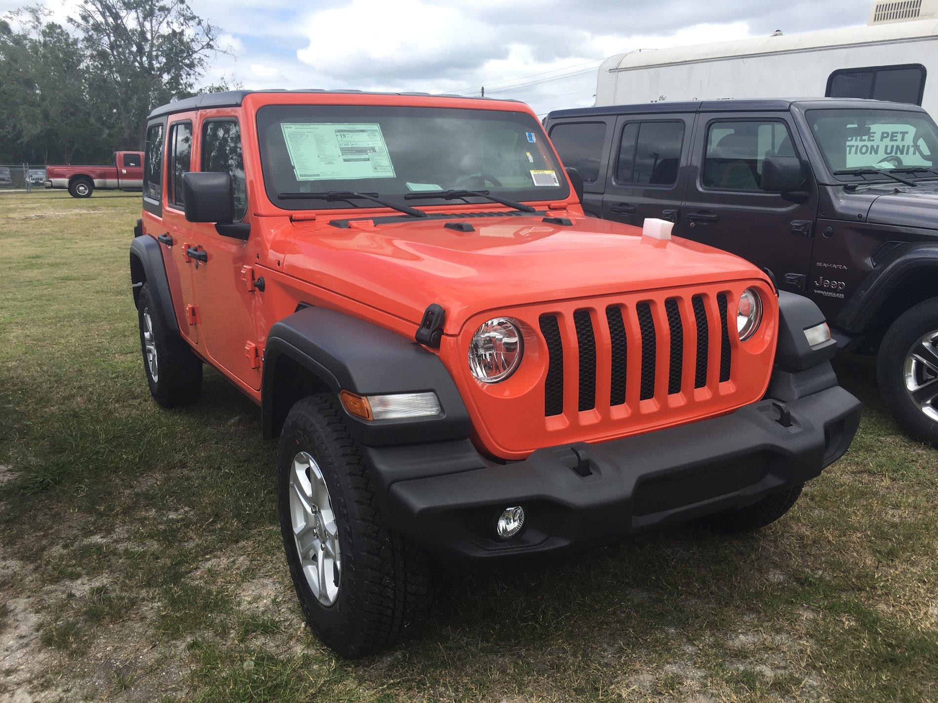 Jeep Wrangler JL PUNK'N Wrangler Jl club ECFFCD8F-AC86-4A71-9A30-C42256F13292