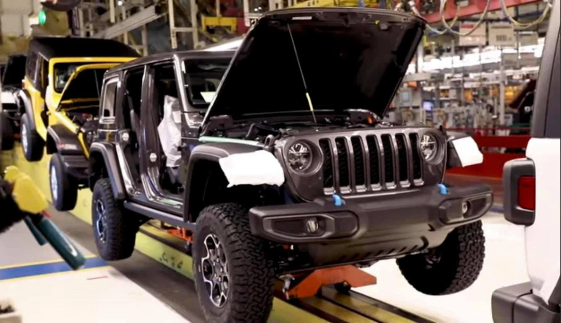 Jeep Wrangler JL 4XE Edition JL Club Thread 131099206_10157425120801857_1167421662997828061_o
