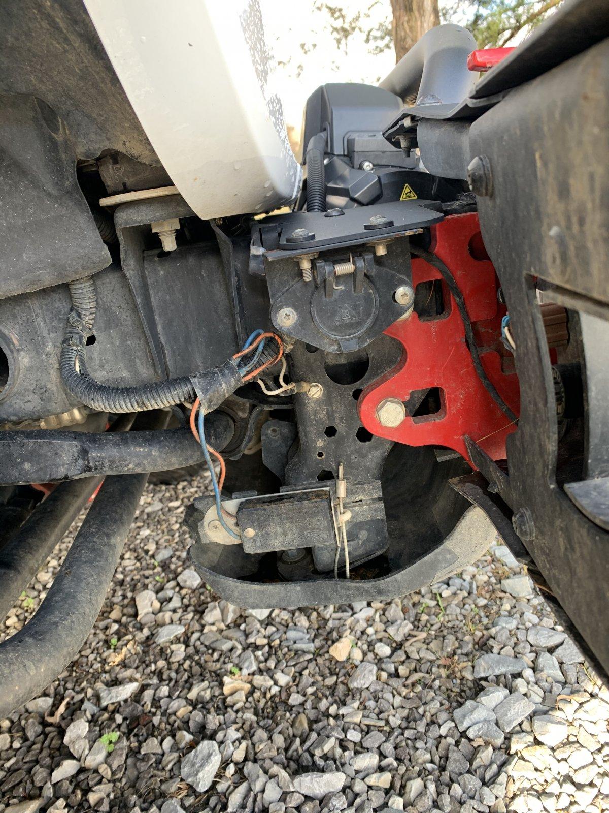 Jeep Wrangler JL Flat tow setup with Mopar Steel Bumper 4A060758-88C7-4BA8-8FF2-1845FEF953D5