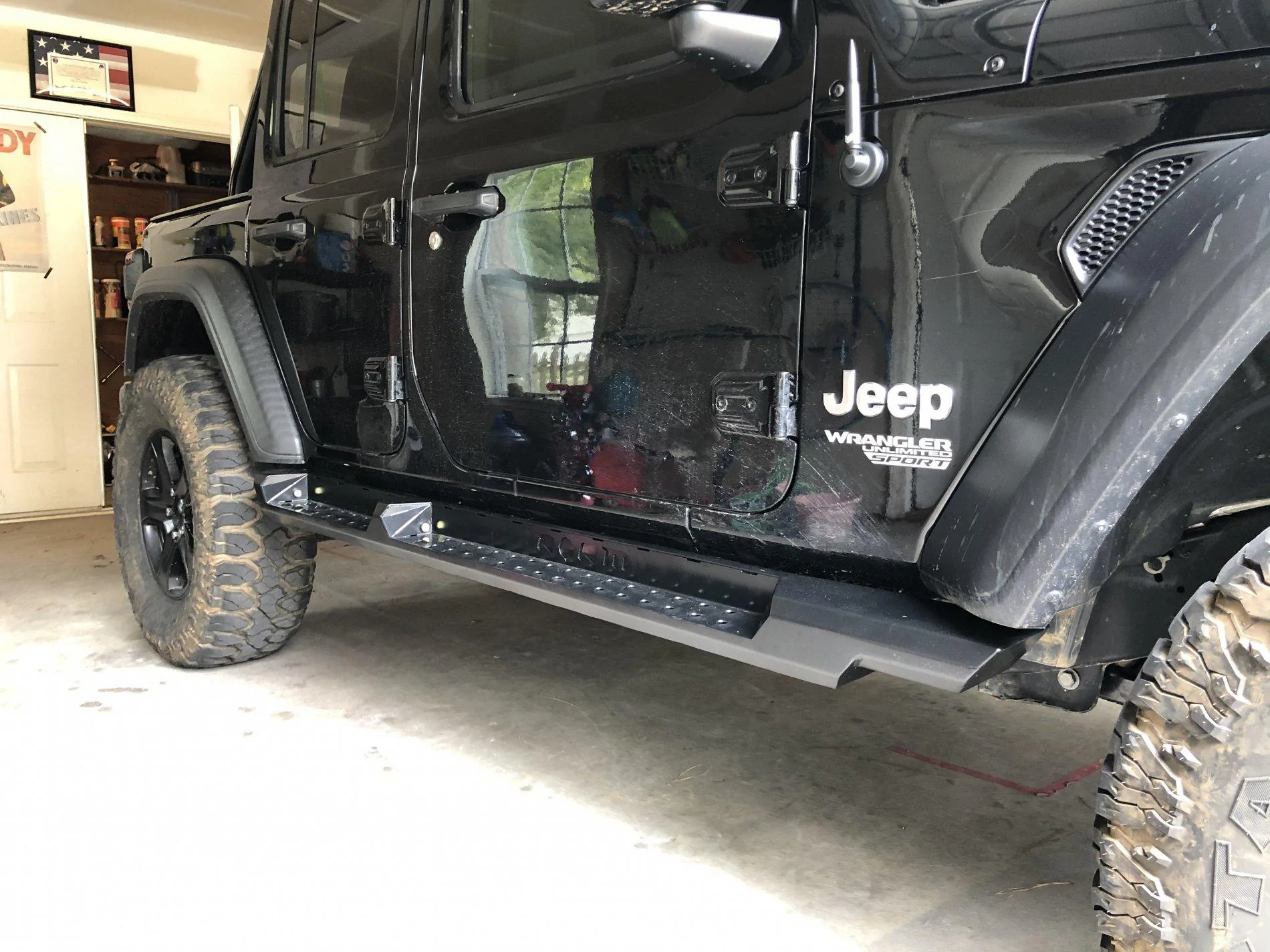 Jeep Wrangler JL Roam MK3 Frame Mounted Sliders 647BE990-E2FD-489D-99A4-35845274ABEF