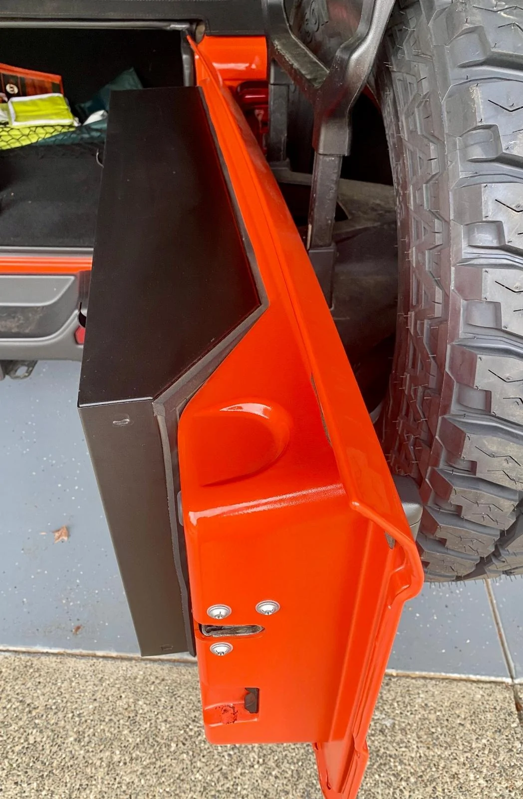 Jeep Wrangler JL Tuffy Tailgate Lockbox IMG_3085-4K
