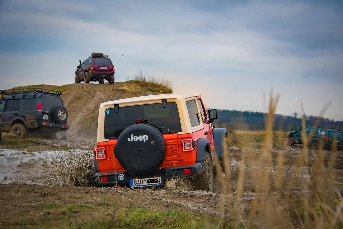 Jeep Wrangler JL Tan soft top availability? kos3