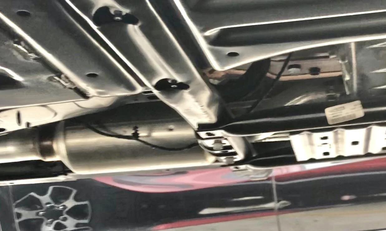 Jeep Wrangler JL Where does this loose wire clip go? 795A0783-BCBE-4DA7-868E-F65D85598063