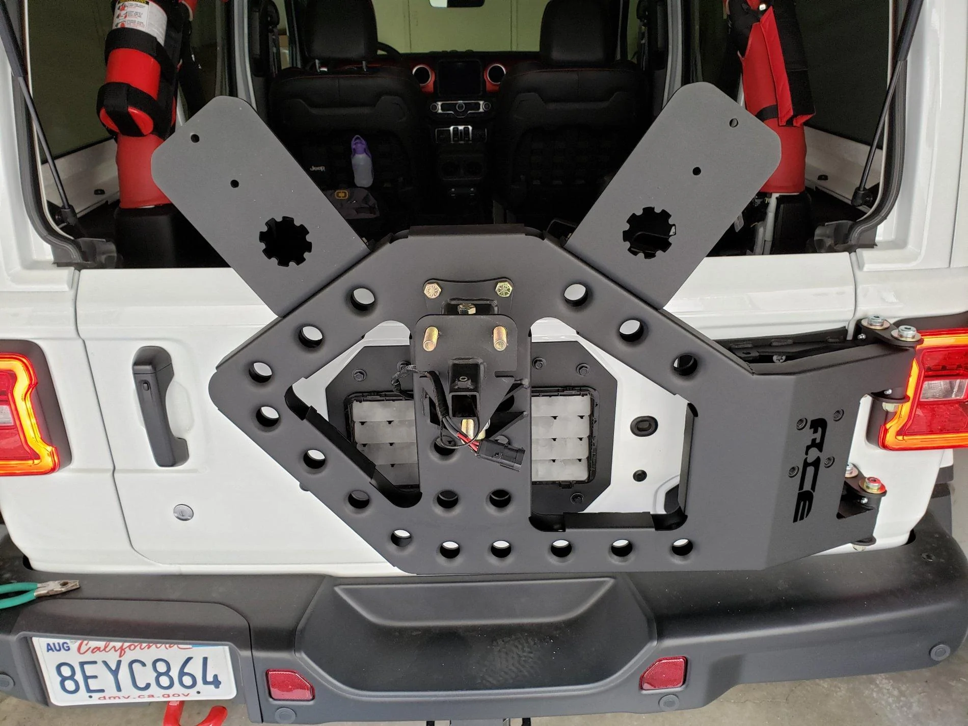 Jeep Wrangler JL Rattle- Ace Engineering Stand Alone Tire Carrier 3 - 20190320_163741