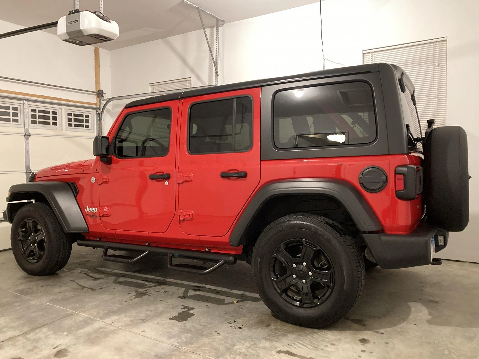 Jeep Wrangler JL Spare tire cover 444AC5D3-9157-4E39-8B41-EBED0329315B