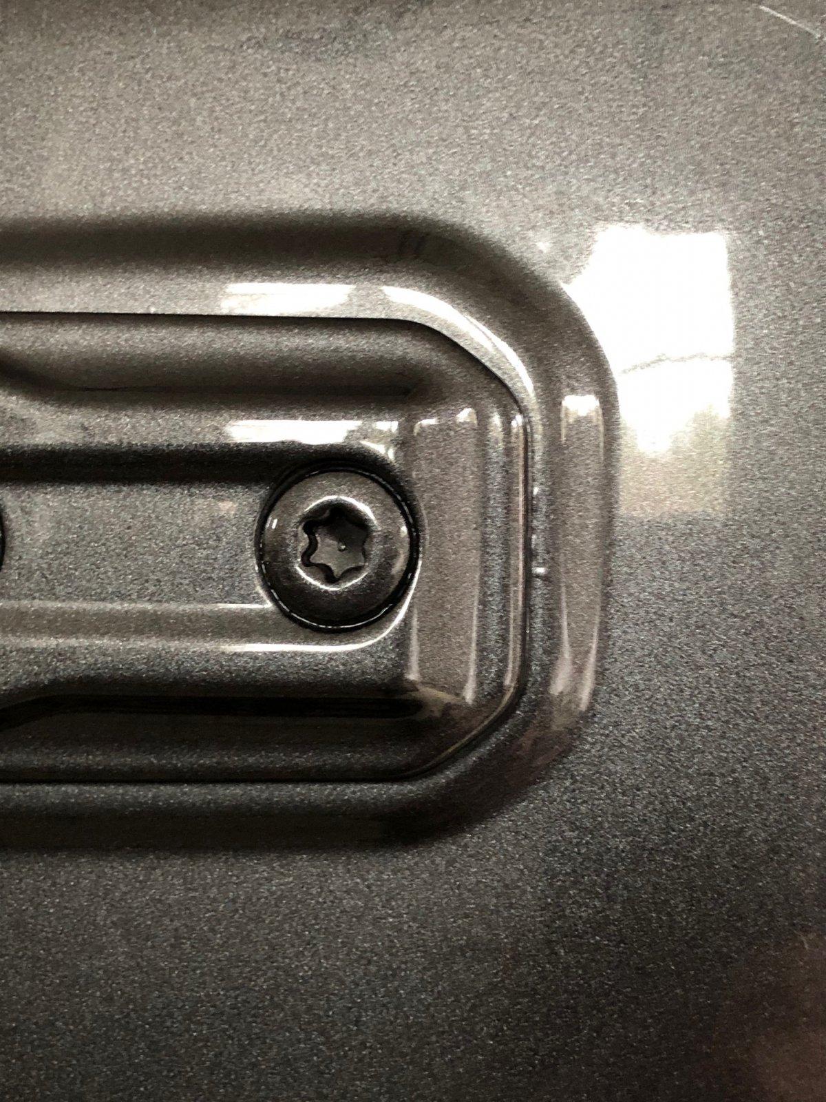 Jeep Wrangler JL Bubbles in Paint at Door Hinges IMG_3571