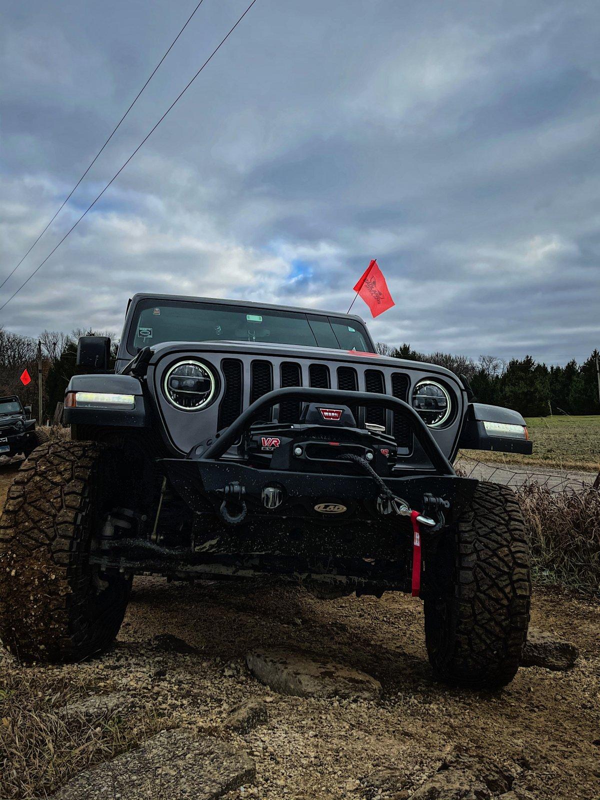 Jeep Wrangler JL Winches question from newbie AECA171C-9CA4-4026-AC5C-B39F3BFEFB09