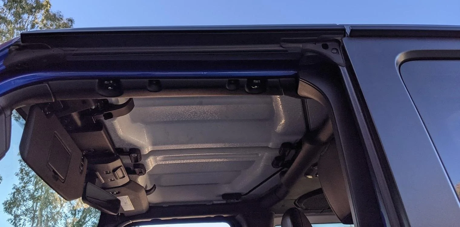 Jeep Wrangler JL Can we please get a hard top convertible...? PXL_20201128_183604006
