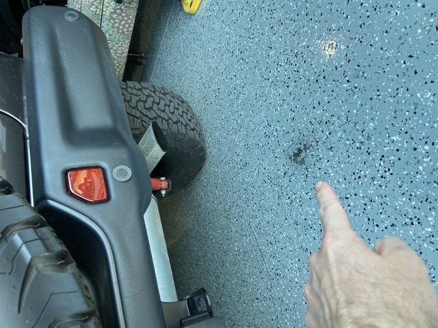 Jeep Wrangler JL 2.0T eTotque - Soot on floor under exhaust F4097A5F-9C53-4190-A4ED-6A01A9D23877