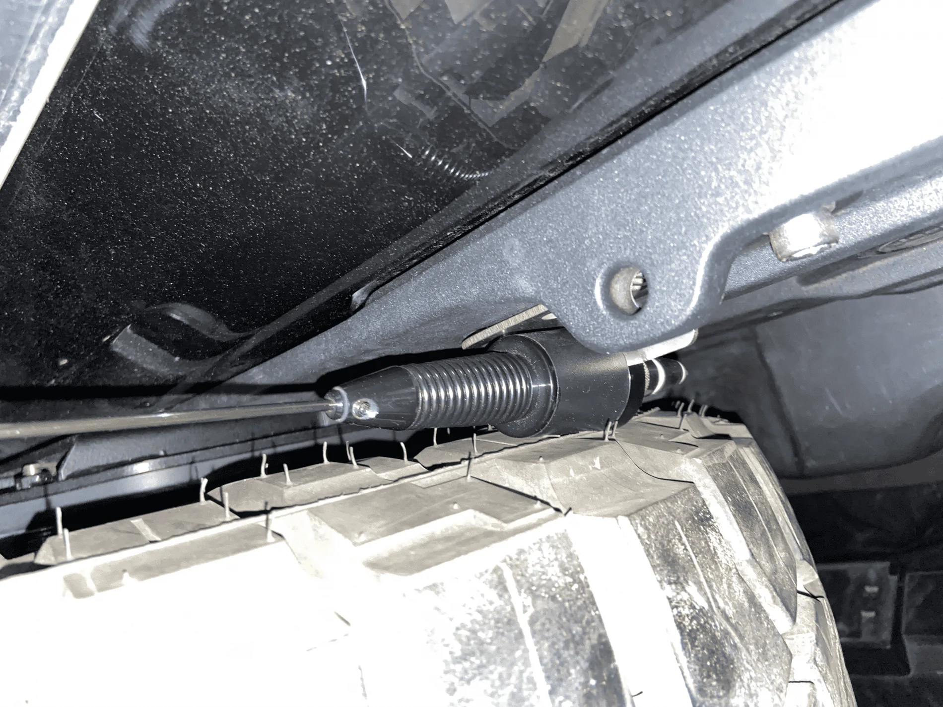 Jeep Wrangler JL GMRS antenna mounting tempImageHgPtMM