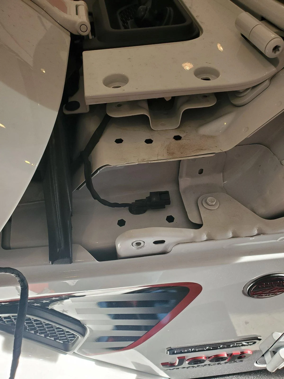 Jeep Wrangler JL What is this? C11E3320-2AE0-491B-AD30-6B257F86089C