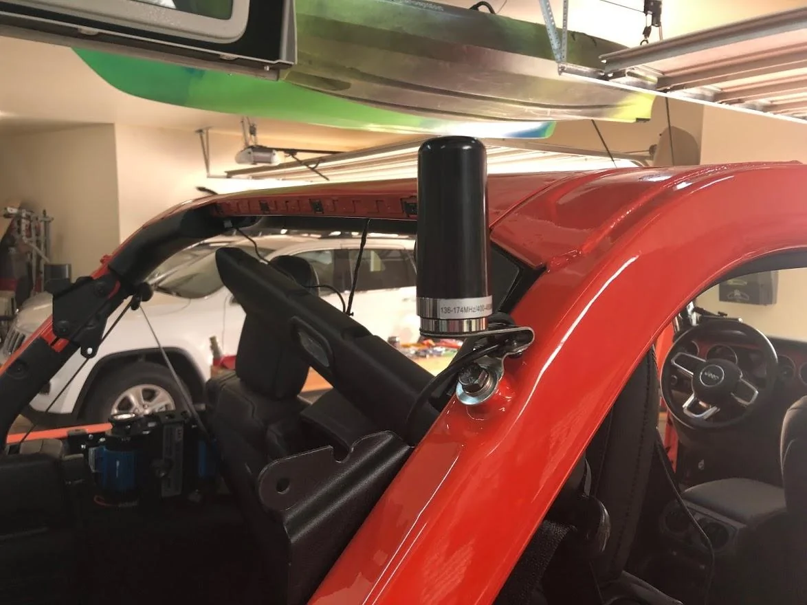 Jeep Wrangler JL GMRS antenna mount IMG_0943