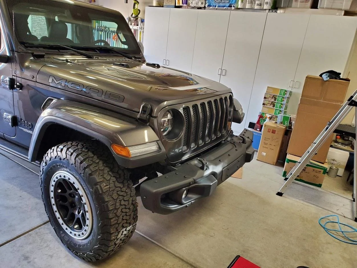 Jeep Wrangler JL Silver antenna when everything else is black? 20201214_142906