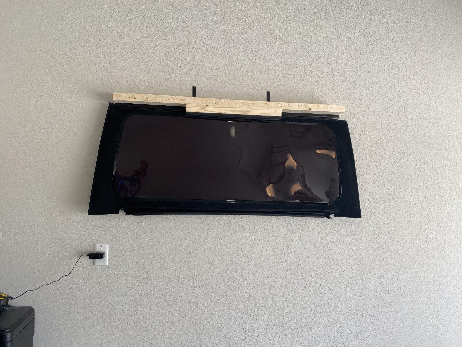 Jeep Wrangler JL soft top window storage 55EDB997-B268-4639-9EE2-5131F6DAD6FA