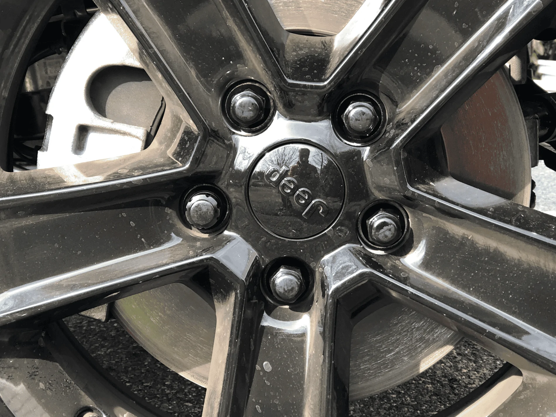 Jeep Wrangler JL Black Lug Nuts? tempImagehvvKea