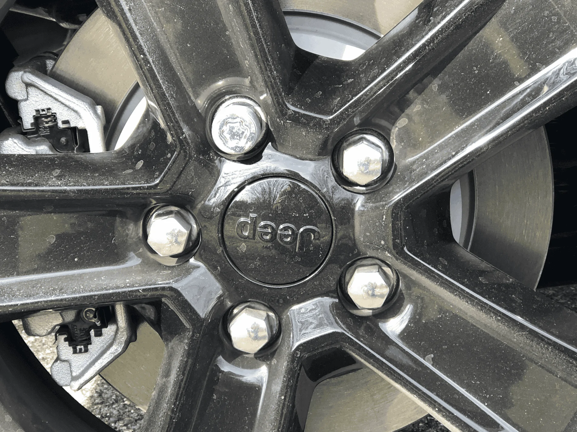Jeep Wrangler JL Black Lug Nuts? tempImageB8QZ4F