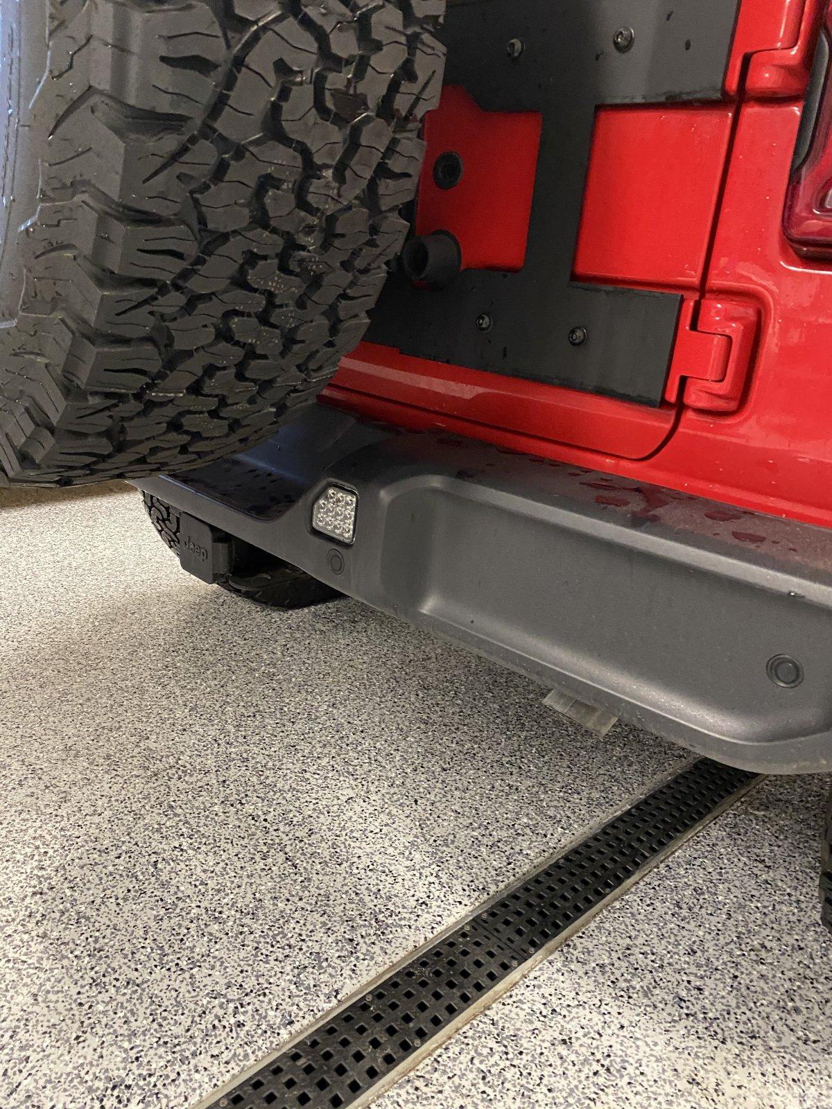 Jeep Wrangler JL Rear Bumper Integrated LED Reverse Lights 6249ED31-3190-4A2F-947B-A9BC91541A60