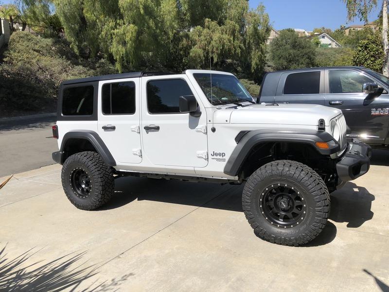 Jeep Wrangler JL Project Jilly’s  white JLU IMG_1284_zpst5w5cwyy