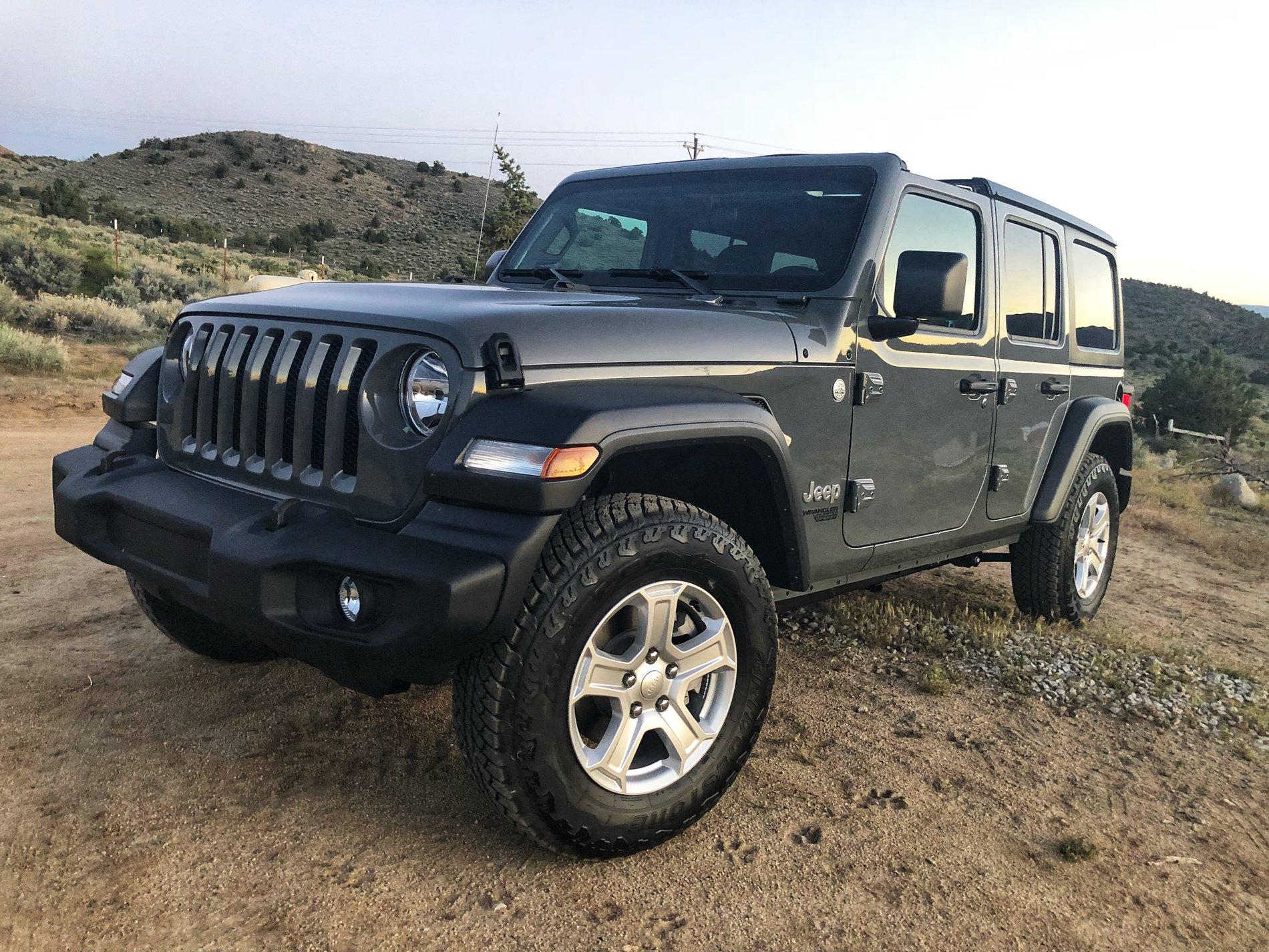 Jeep Wrangler JL STING GRAY Wrangler JL Club BBEEF97B-BCC0-4C12-AE7B-2E7D2527BF4F