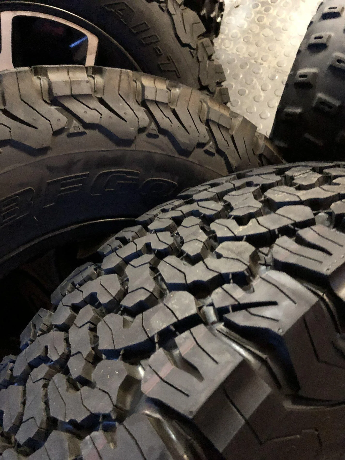 Jeep Wrangler JL Rubicon wheel & Tire Take off’s DAE66F04-1A27-412C-A6FA-23BA0D87E4CF