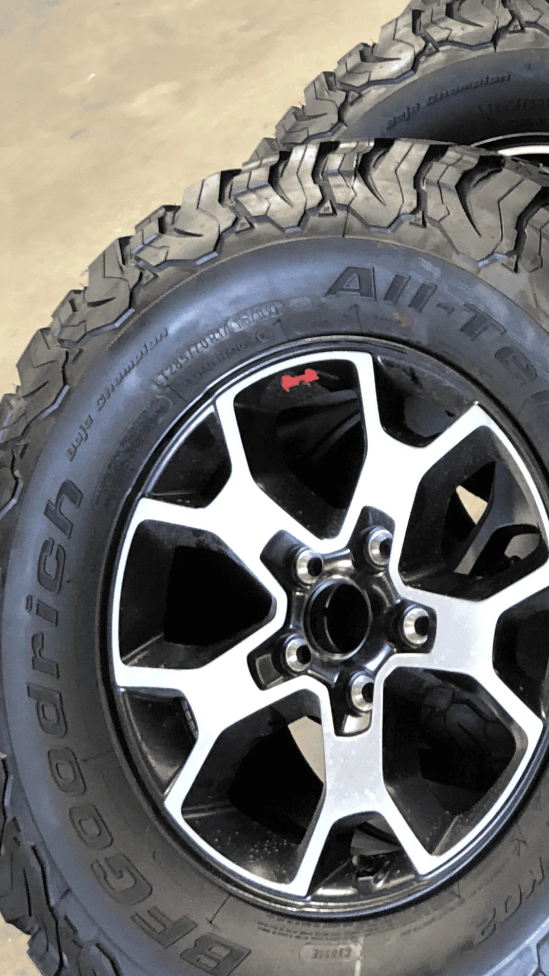 Jeep Wrangler JL Rubicon wheel & Tire Take off’s E607C3B8-2998-47E5-A625-A4FC3F2C35E3