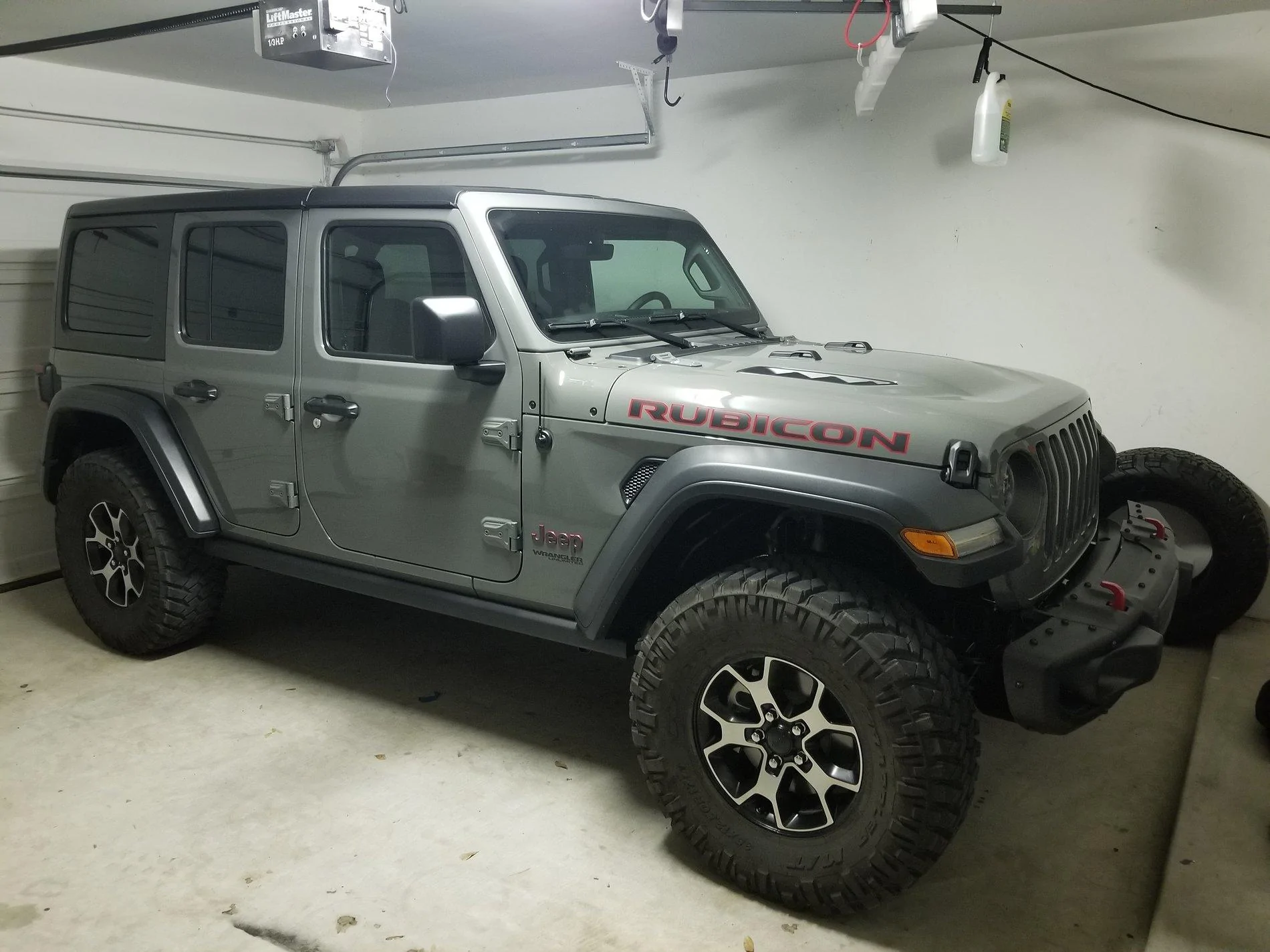 Jeep Wrangler JL 33s look too small on Rubicon...? 20180508_202628