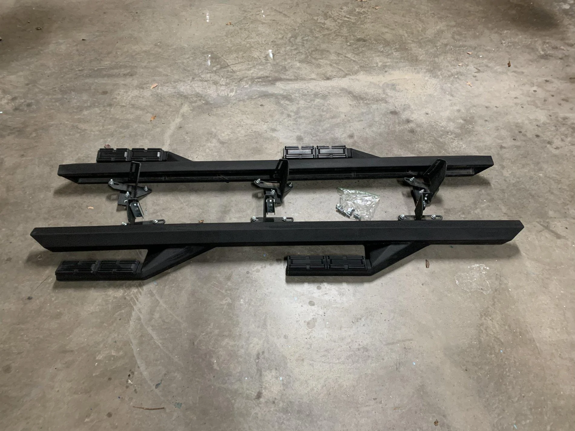 Jeep Wrangler JL Iron Cross Side Arm Steps JLU 198992D6-51F0-404F-AAC8-51352EE6D76F