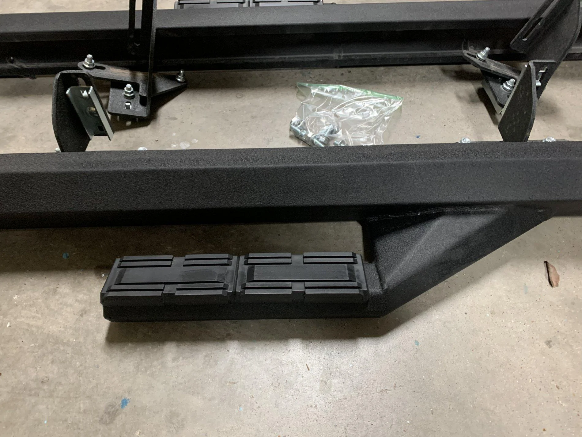 Jeep Wrangler JL Iron Cross Side Arm Steps JLU F6600B53-CF92-4941-BD95-B58488852D55