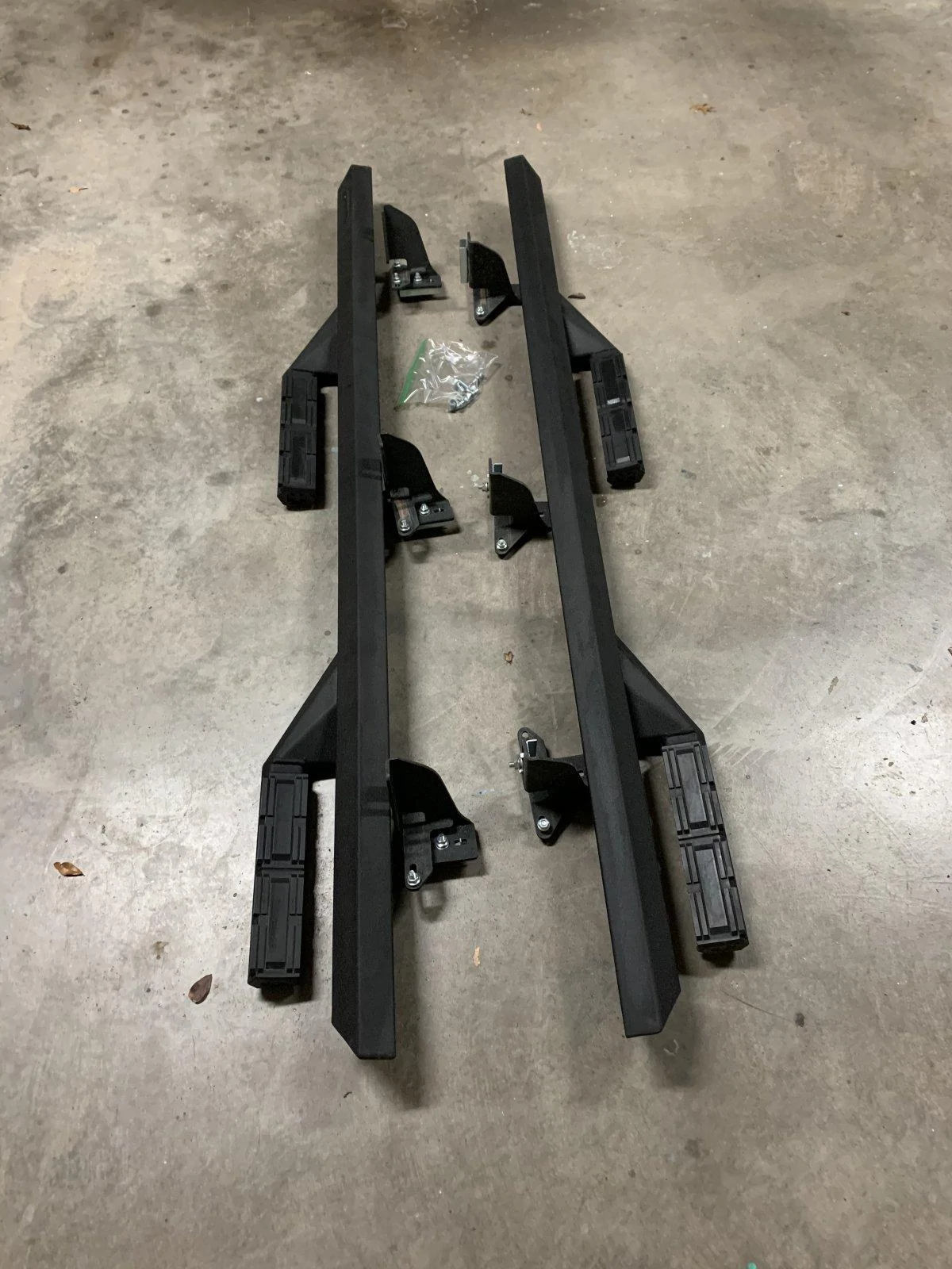 Jeep Wrangler JL Iron Cross Side Arm Steps JLU 8792DE78-58A5-4DF2-BD5A-B70740218405