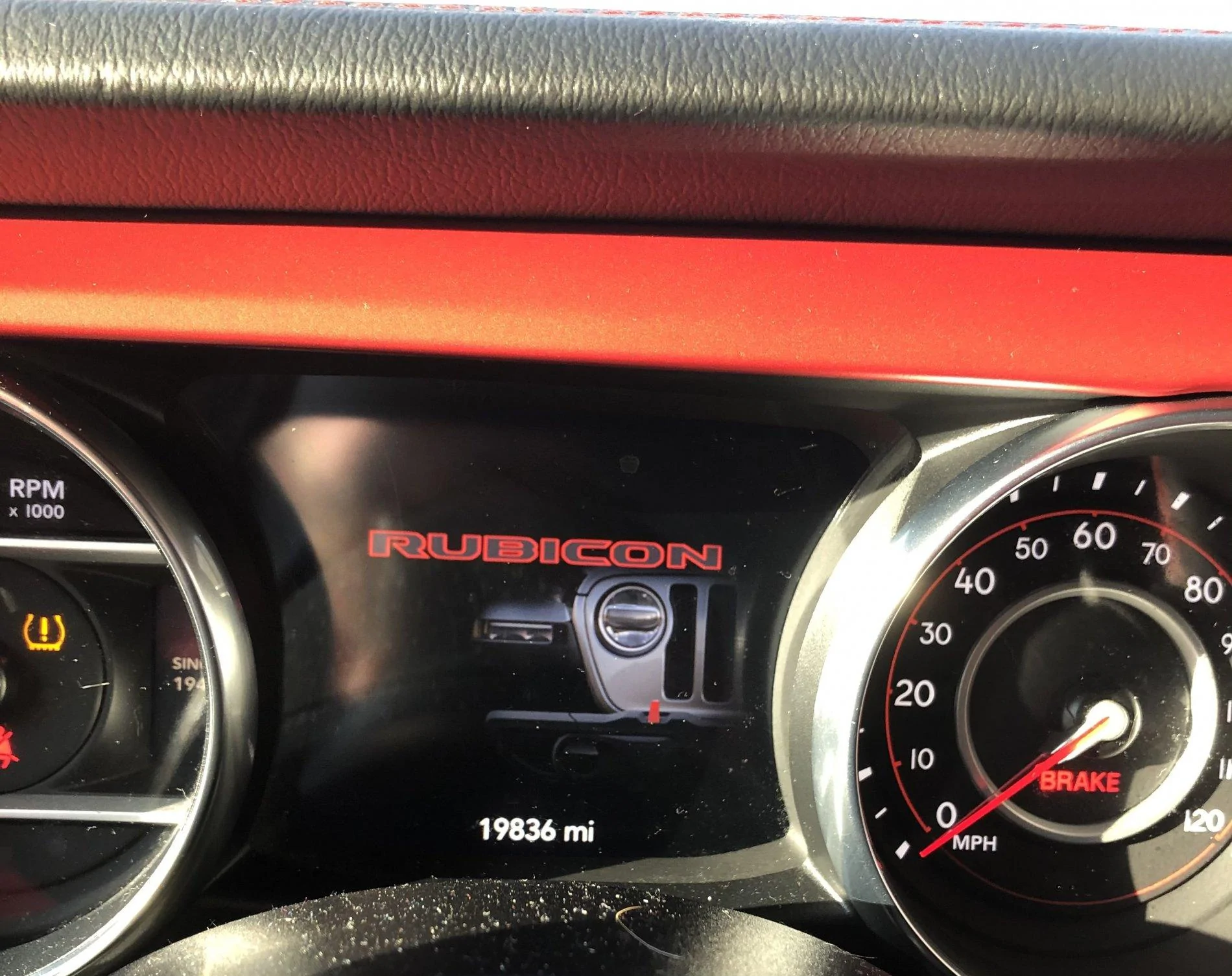 Jeep Wrangler JL Rubicon owners . Dash display 94F02F33-6C30-4B40-9227-0484FC271875
