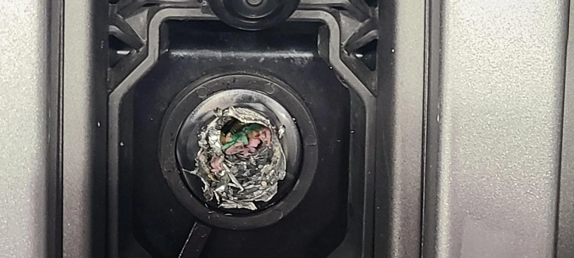 Jeep Wrangler JL Bolt hood lock failure 20210112_122717