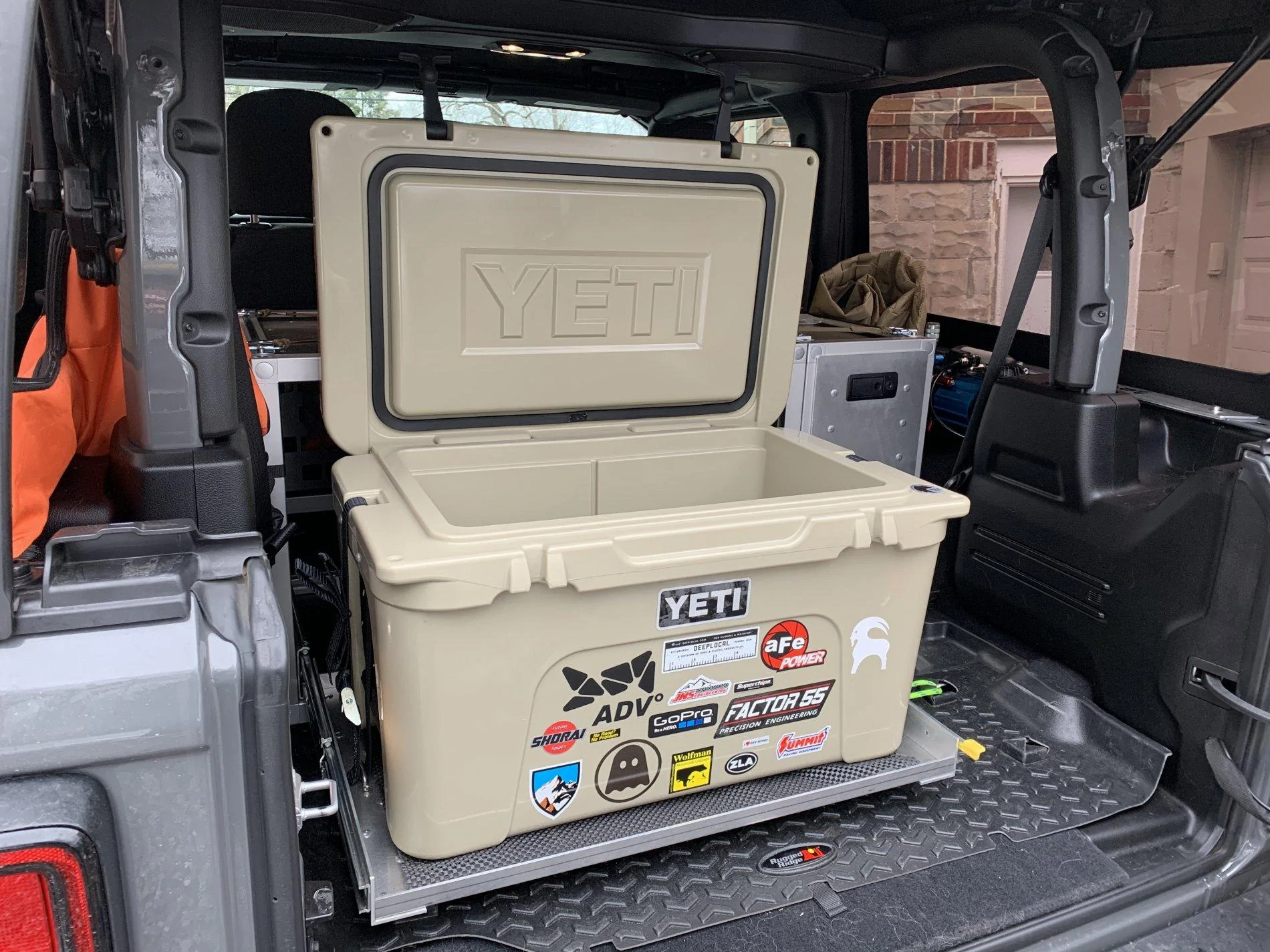 Jeep Wrangler JL Storage System for 2-door Owners! tempImageA909RL