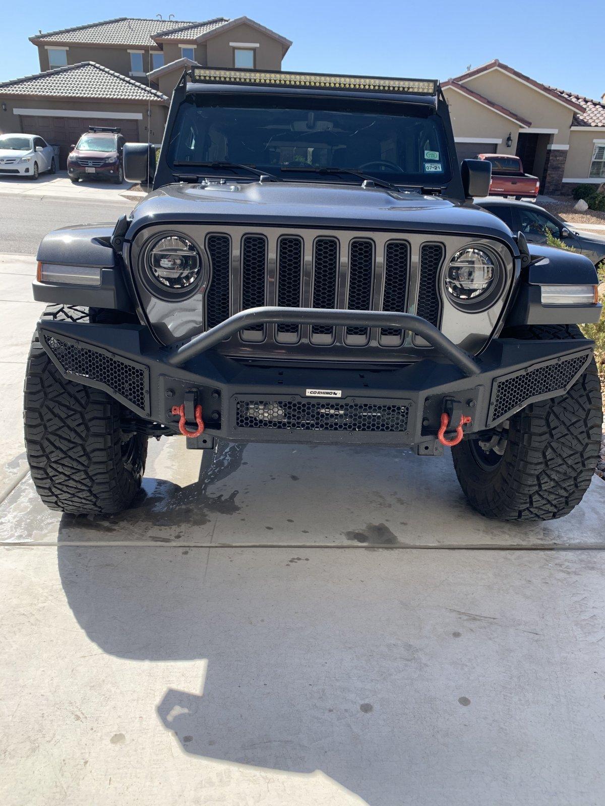 Jeep Wrangler JL Method 35 wheels and light bar 9AB2F36D-7085-41C0-9D7F-2E533F9CFACA