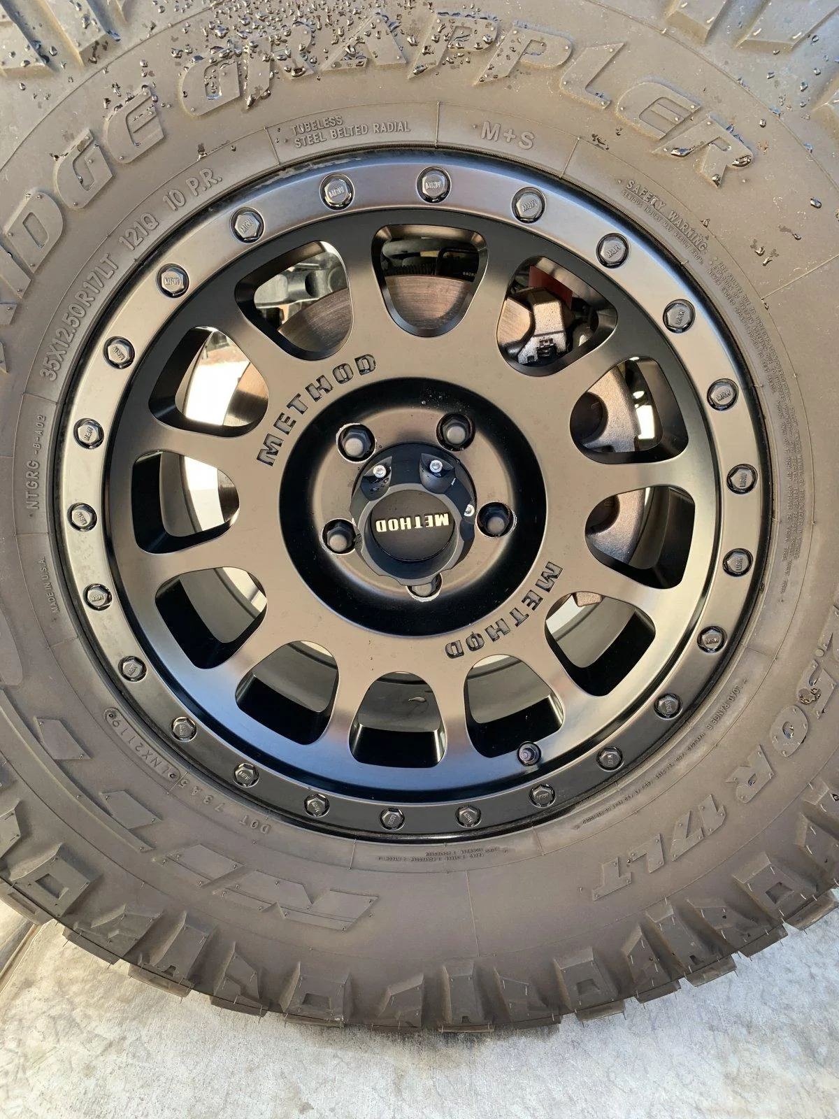 Jeep Wrangler JL Method 35 wheels and light bar F7ECE9CC-A21E-4574-8F25-9C1C4631A6F6