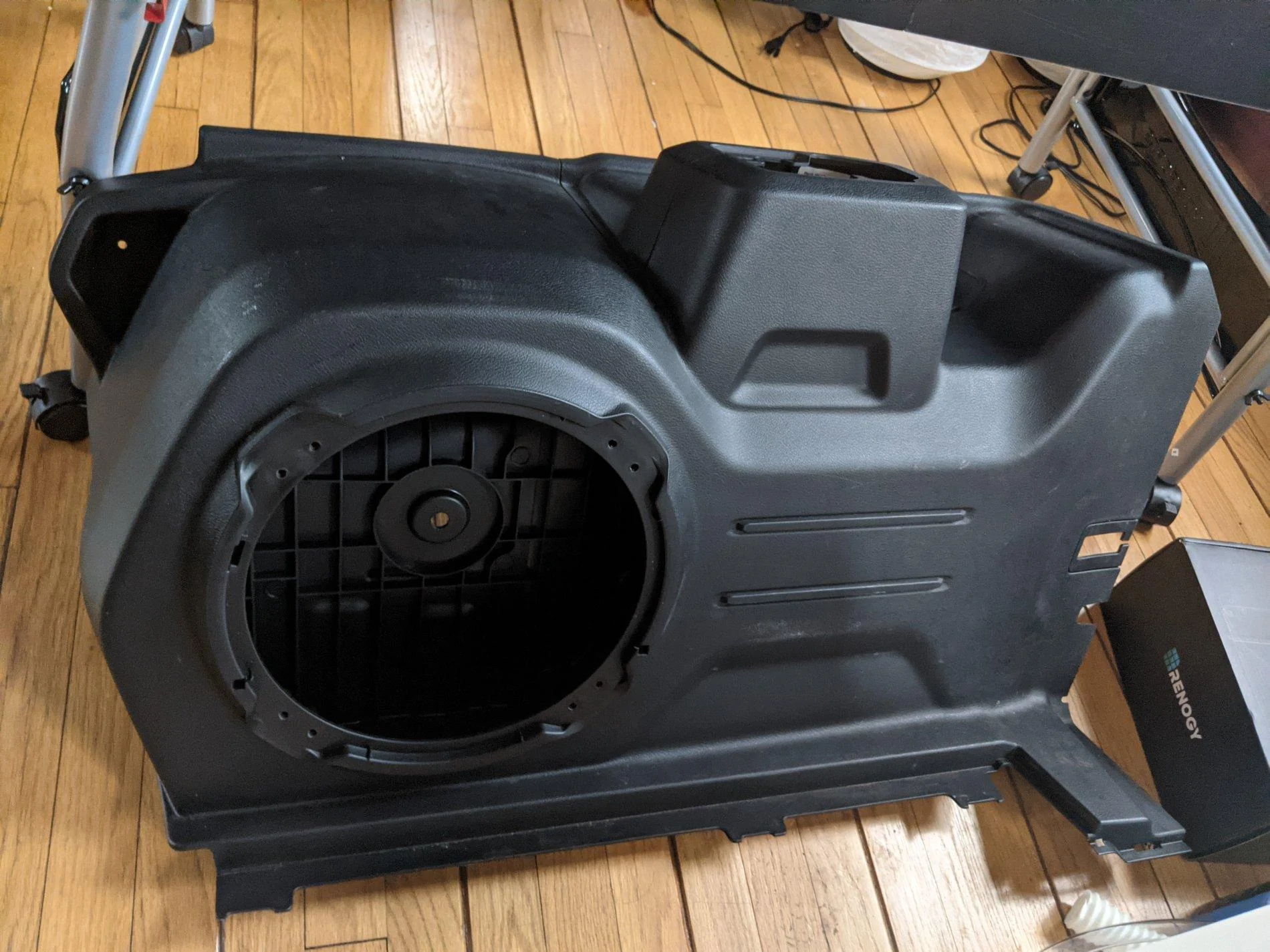 Jeep Wrangler JL 4 door subwoofer enclosure PXL_20210105_170638272