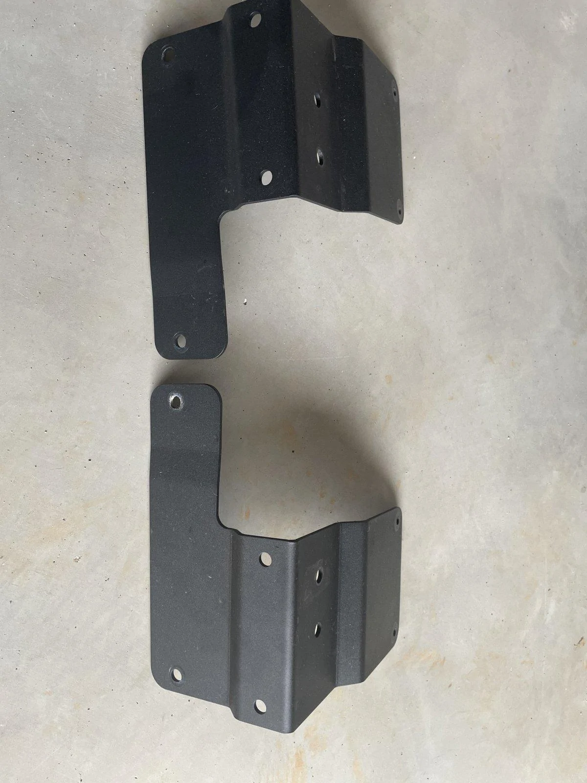 Jeep Wrangler JL Mopar Mounting Bracket Lower A-Pillar 4EA2805B-0DDE-4FA0-9E83-605D48DFEA0B