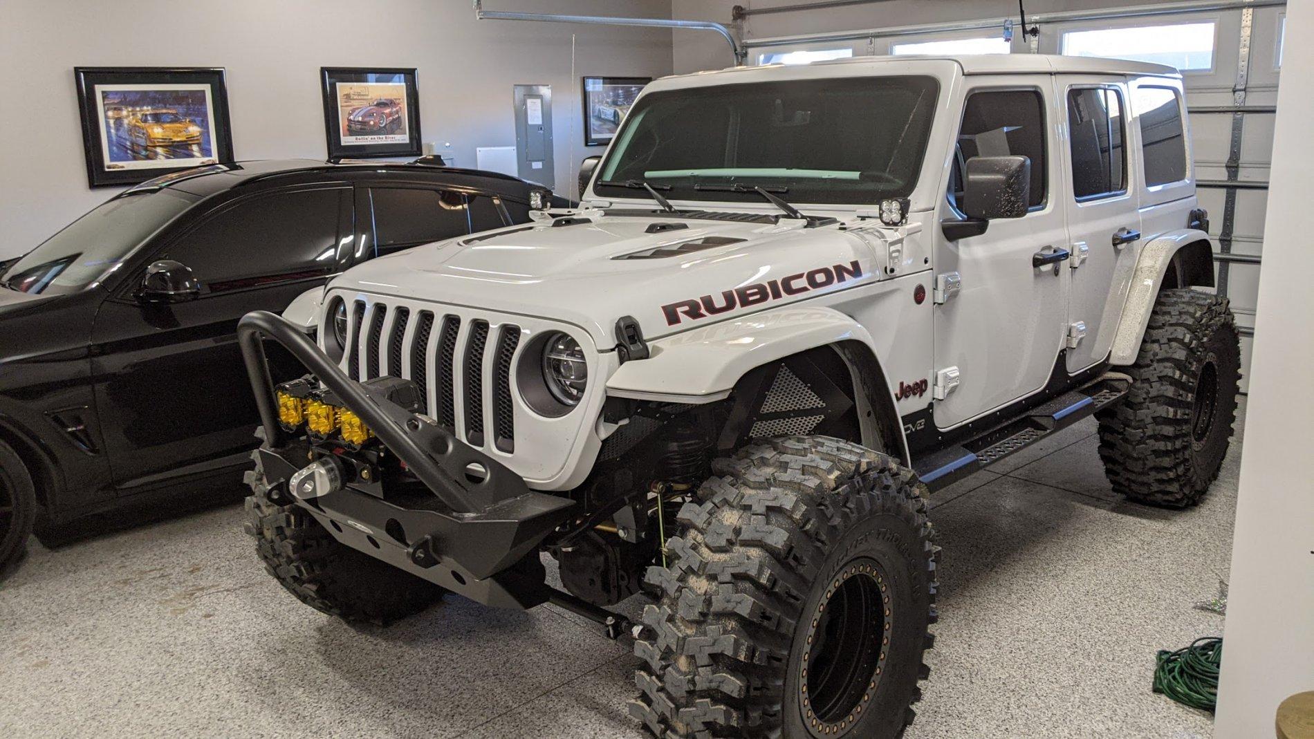 Jeep Wrangler JL Mickey Thompson Baja Pro XS JEEP 1