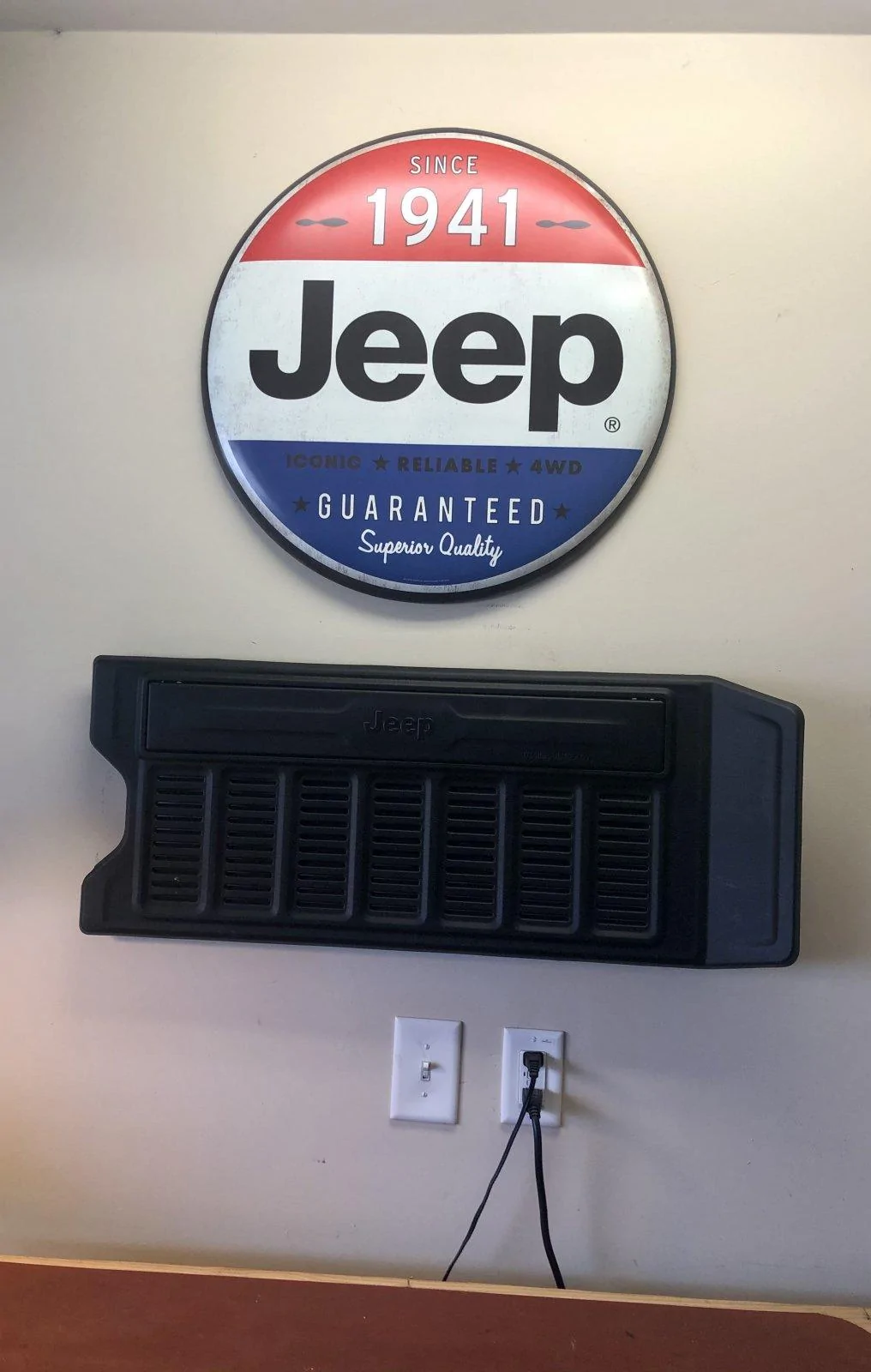 Jeep Wrangler JL Outback Adventures Trailgater Tailgate Table 0B98D4D1-B27E-4E36-BB85-EDEC071ED195