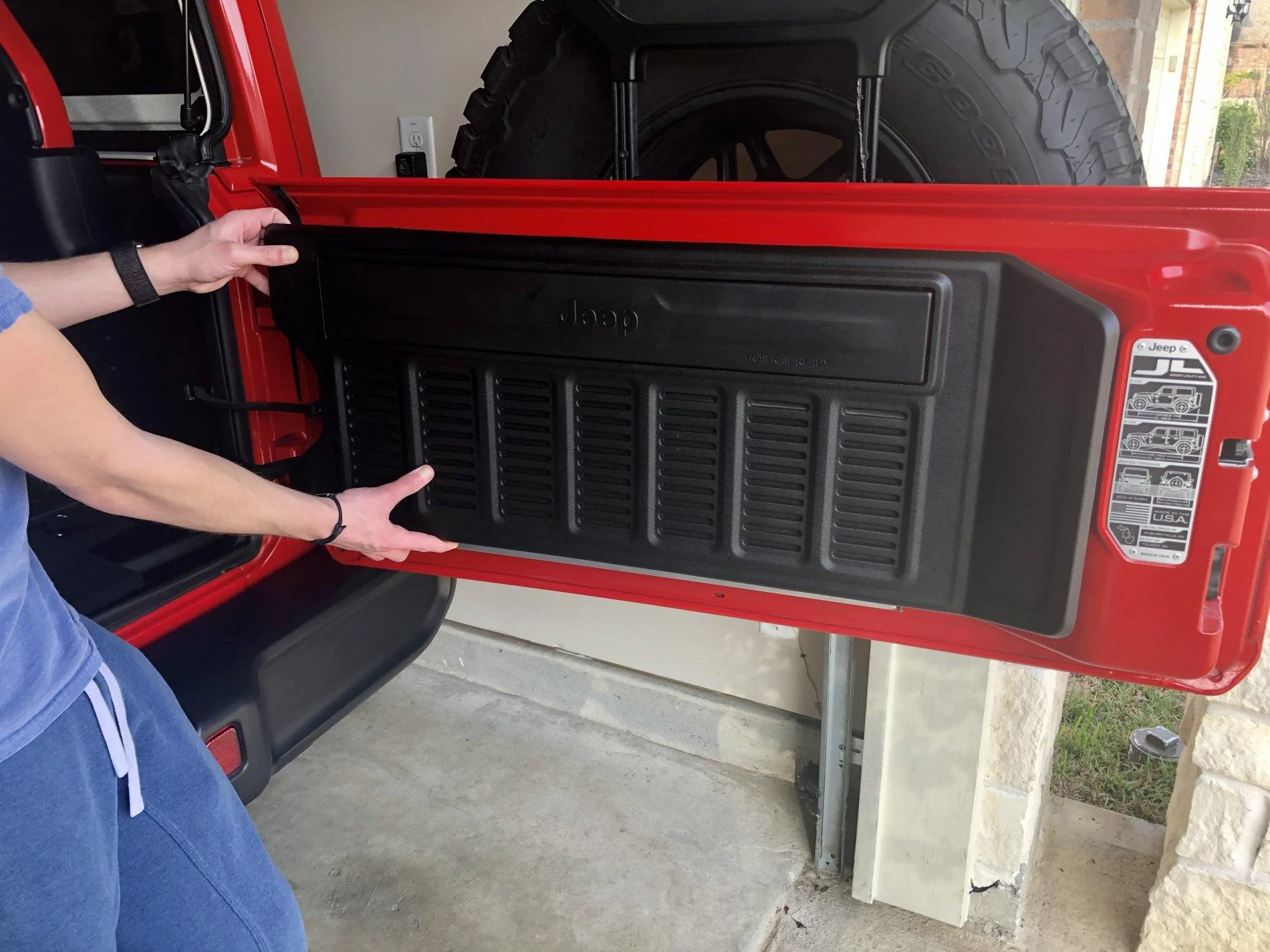 Jeep Wrangler JL What Tailgate Table do you run? D34012A1-13D2-4BD5-8C63-A7BC907D2F6B