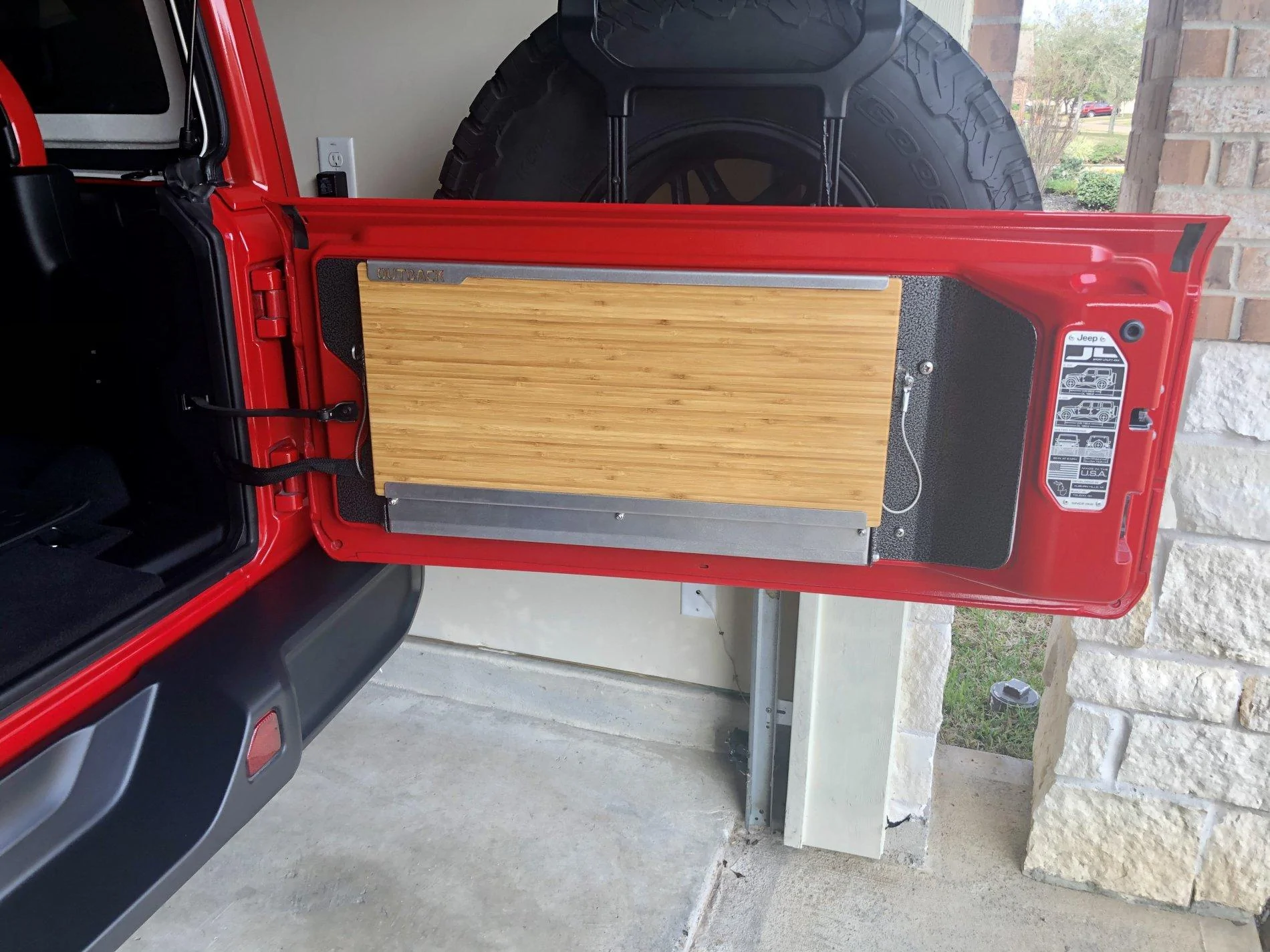 Jeep Wrangler JL What Tailgate Table do you run? 29F5BB06-4051-45AD-B397-F6DE8090668F