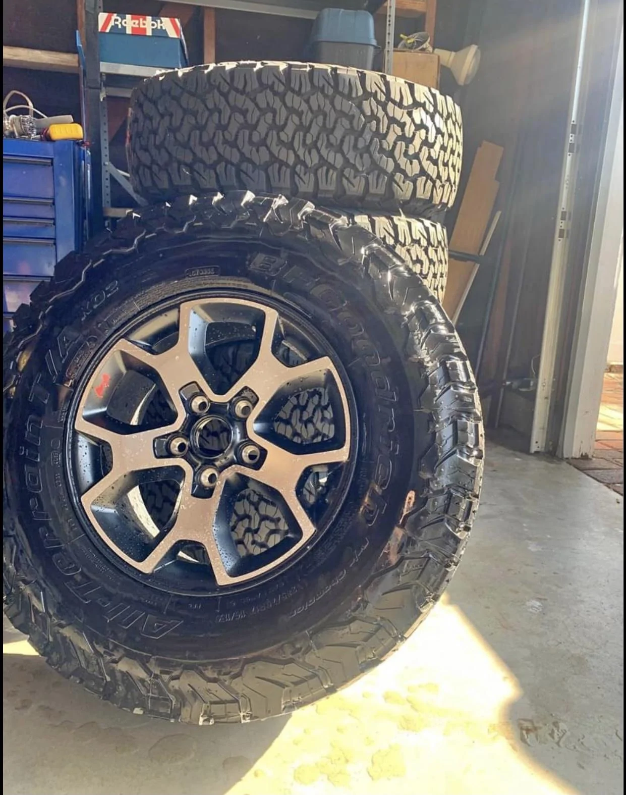 Jeep Wrangler JL Rubicon Wheels and Tires 495EC238-A4A0-4FC4-A07D-835E0BEC6CB1
