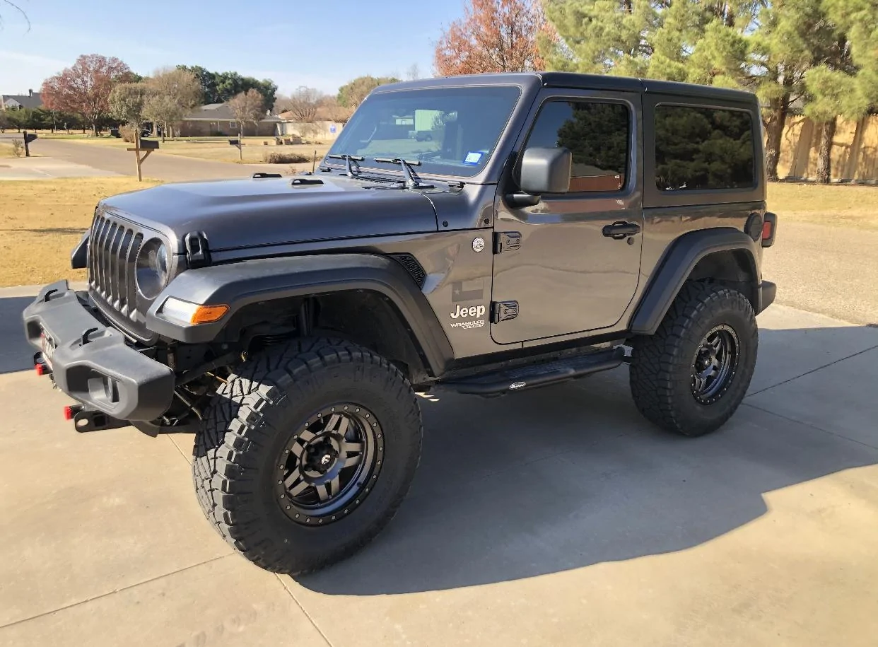 Jeep Wrangler JL 2 door ver. 4 door IMG_4261