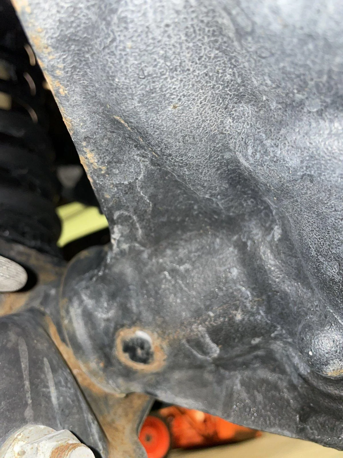 Jeep Wrangler JL "HOLES" on Front DIFF? '18 Sahara IMG_2457