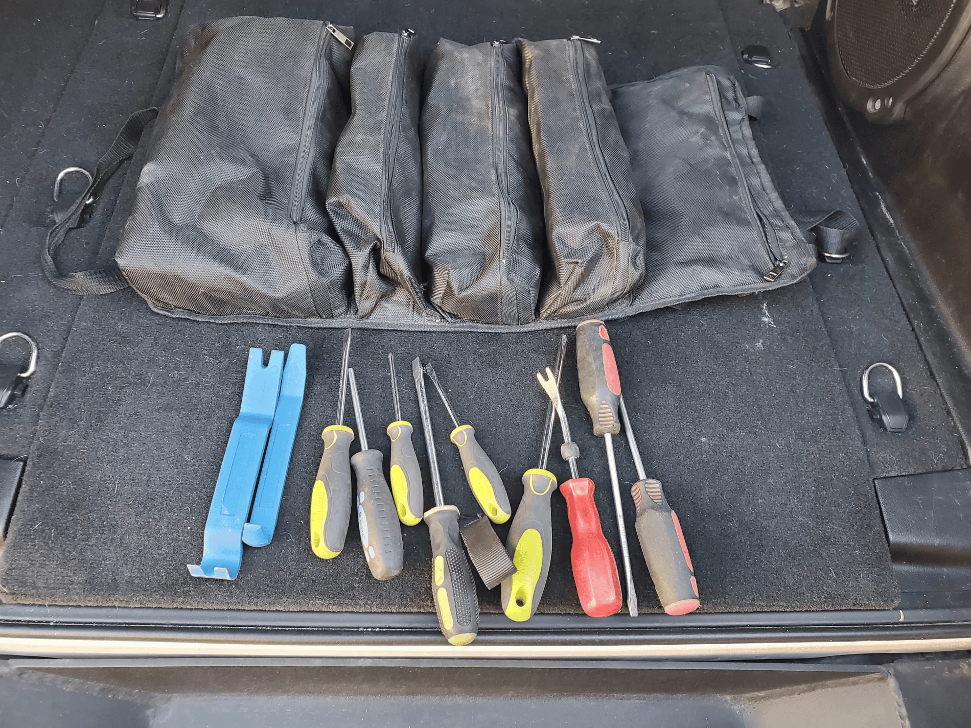 Jeep Wrangler JL Tools for new owner 1612284075716