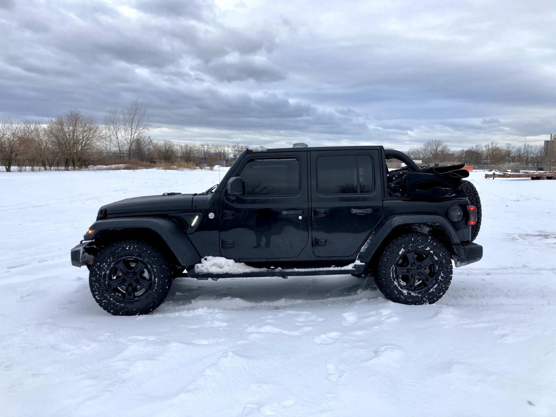 Jeep Wrangler JL Our First Snow Day IMG_2309